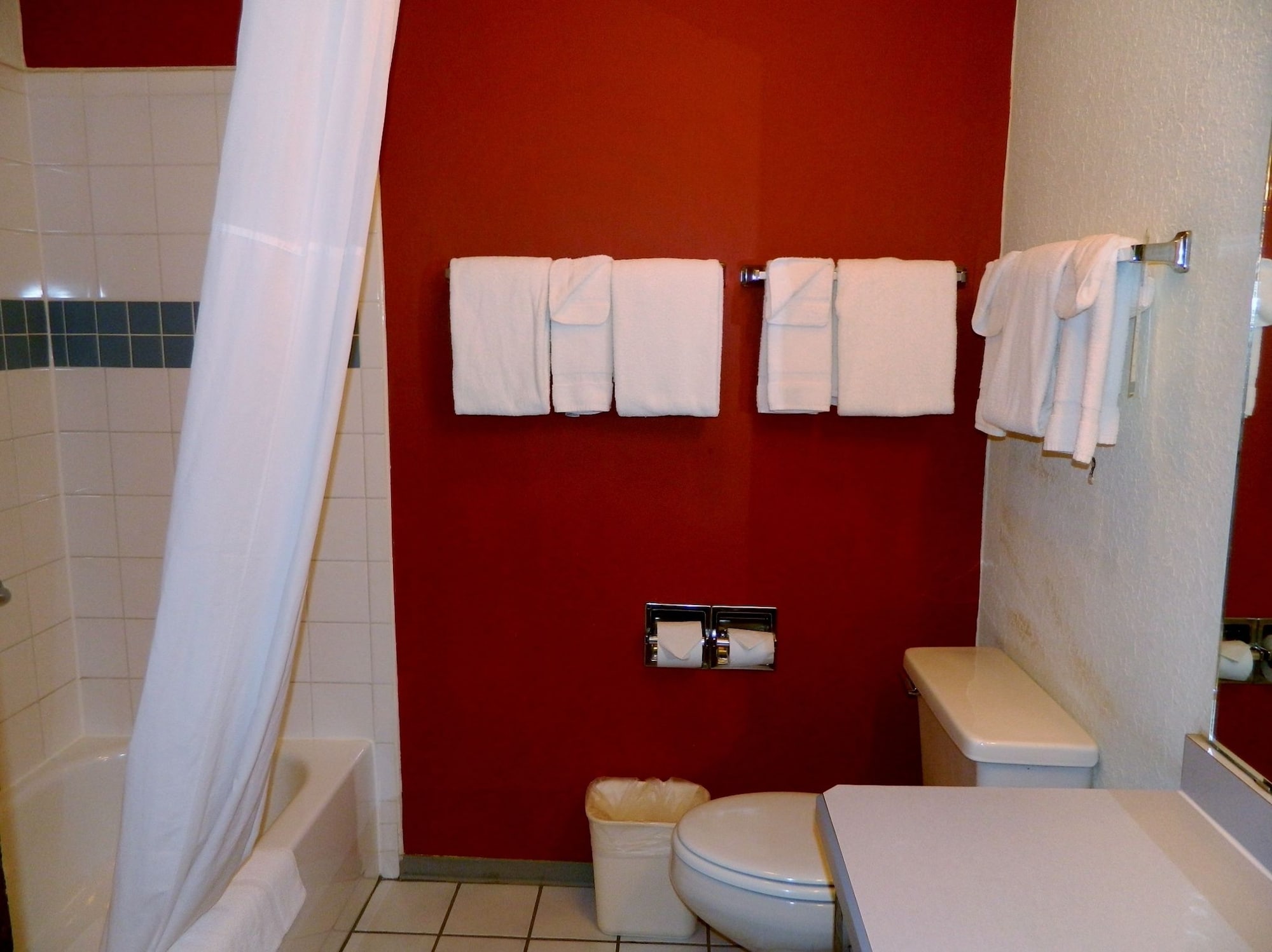 غرفة قياسية بسرير كينج، Quality Inn Suites Farmington 6/6