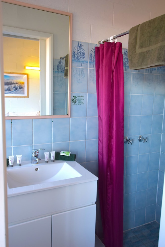 Alpine Resort Motel 47/50