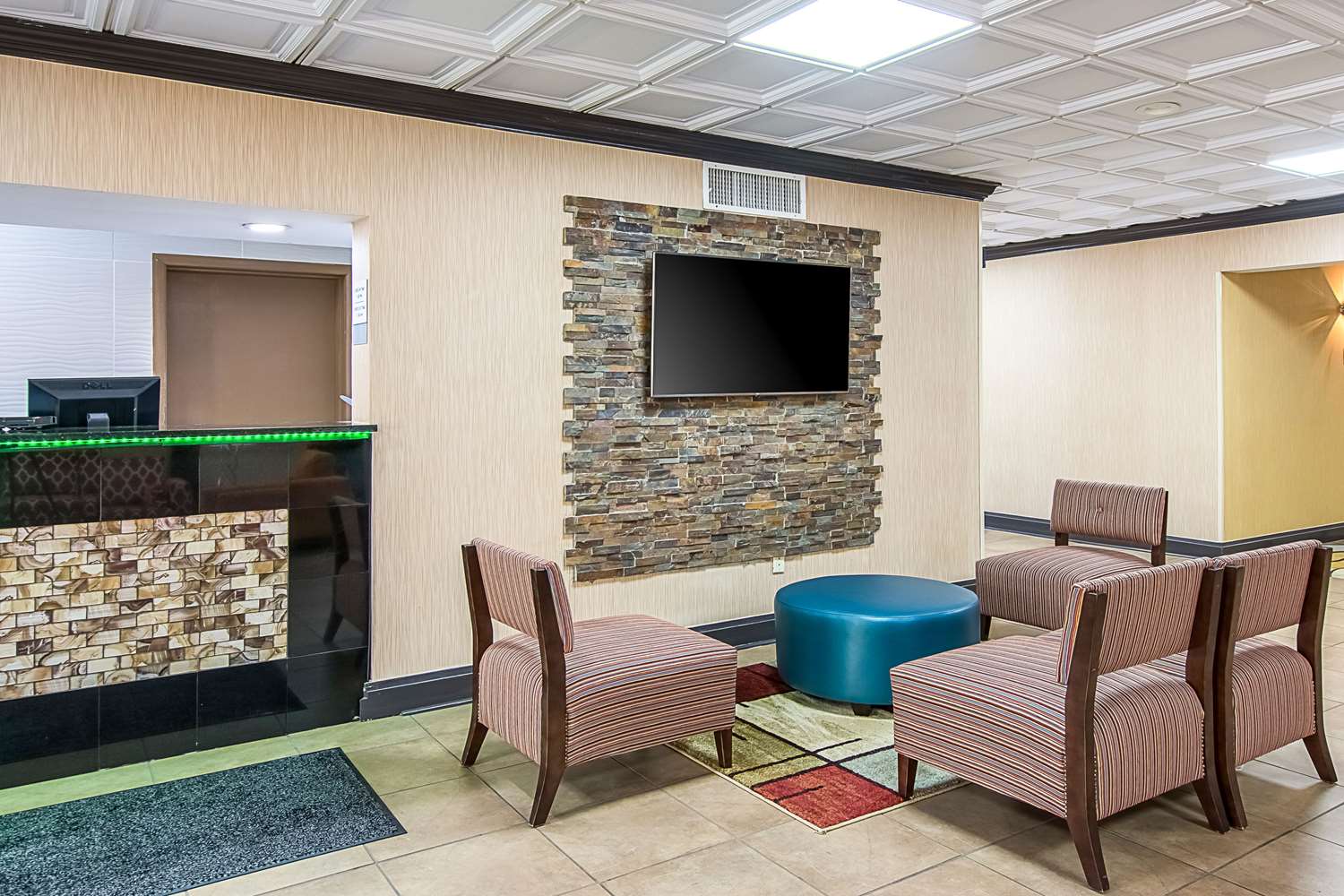 Clarion Inn Columbia Airport 13/23