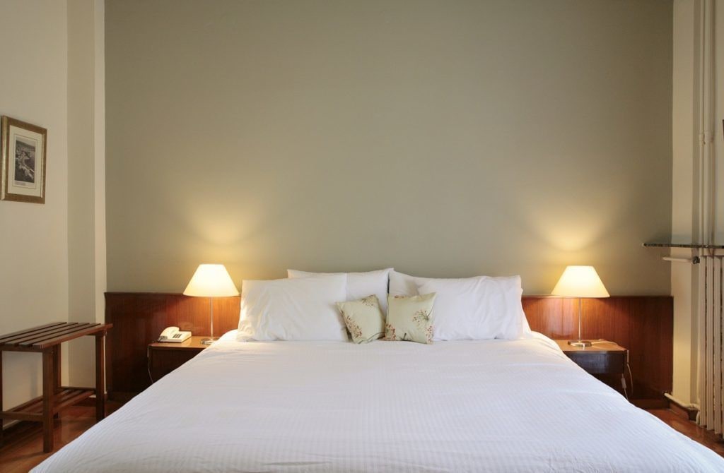 ROOM, DOUBLE OR TWIN BED, MOUNTAIN VIEW