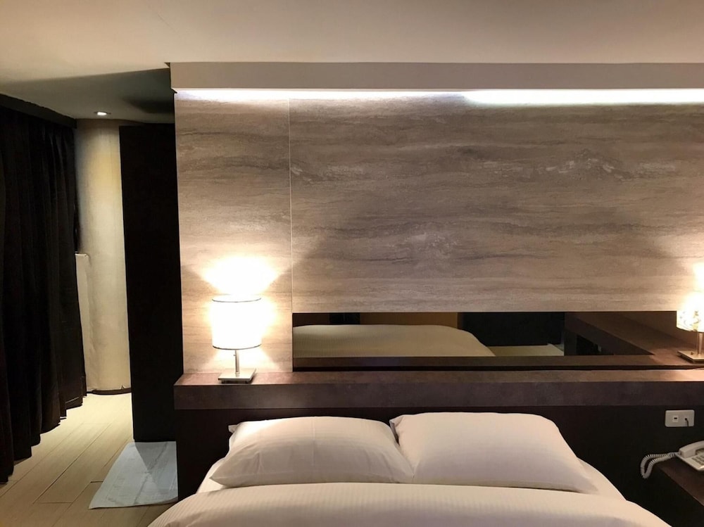 JBG Hot Spring Resort Hotel 31/64