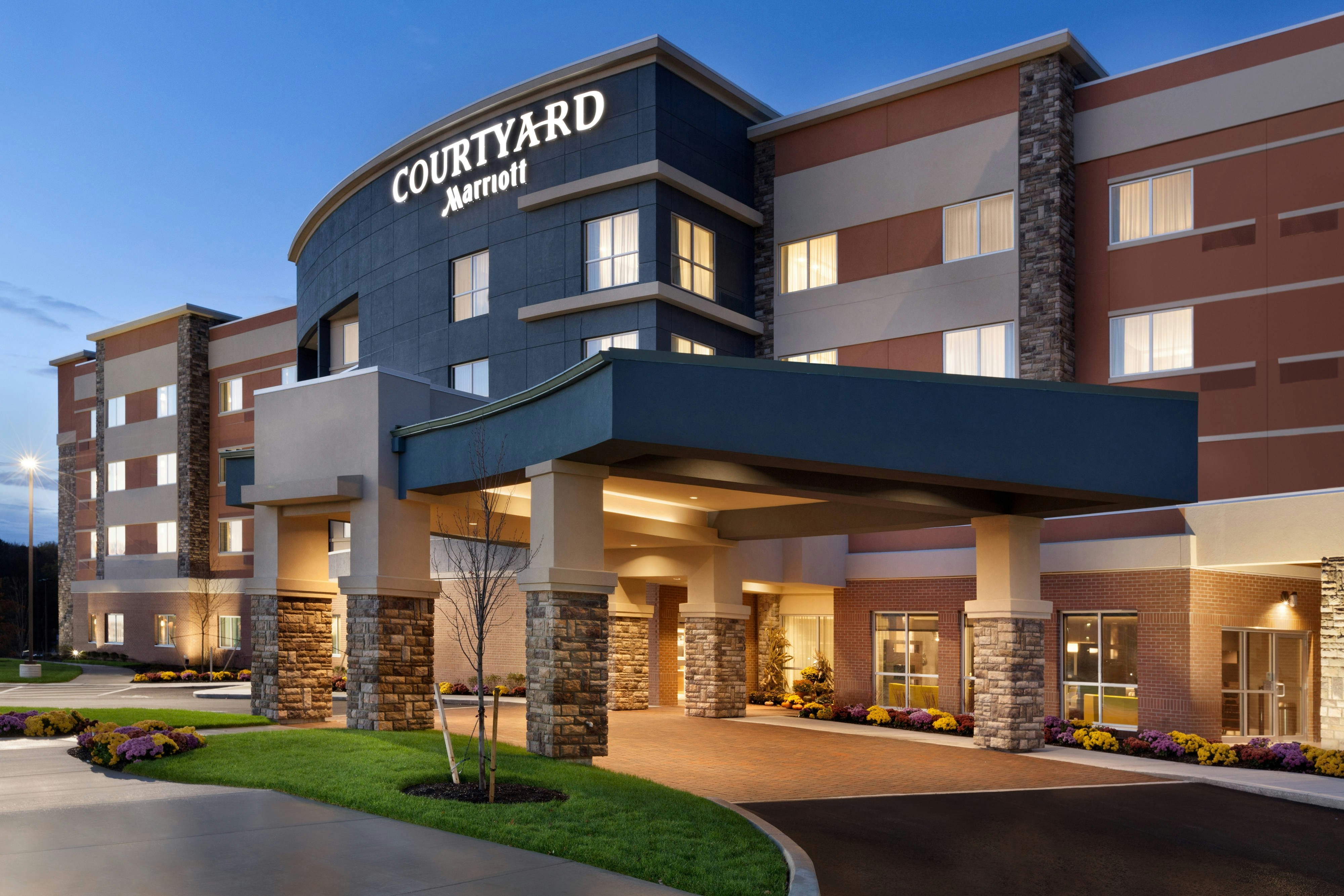 Courtyard By Marriott Boston Dedham/Westwood 2/46