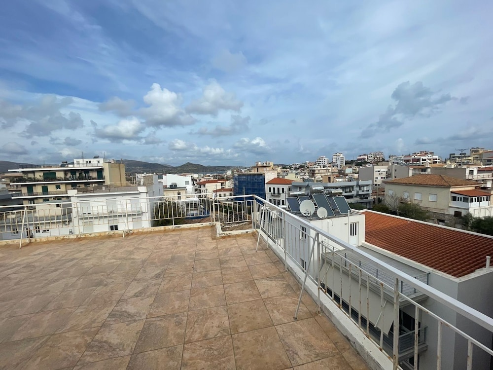 Nikolakakis Rooms Lavrio 4/65