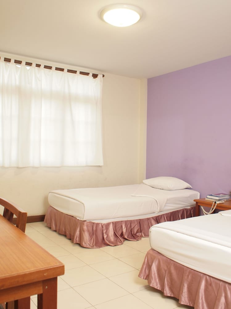 Sun Hotel 26/63