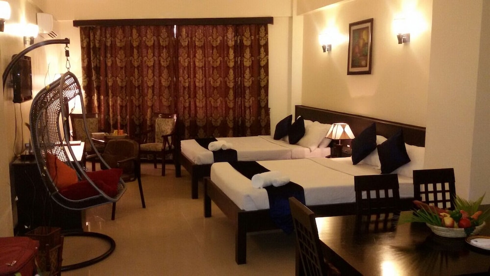 Hotel Sapphire 55/68
