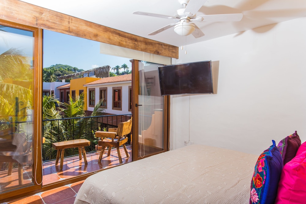 El Pueblito Sayulita 31/75