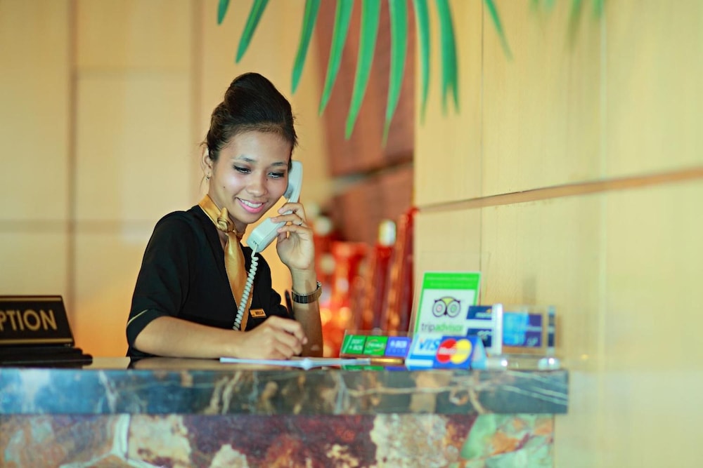 Rocky Plaza Hotel Padang 5/50