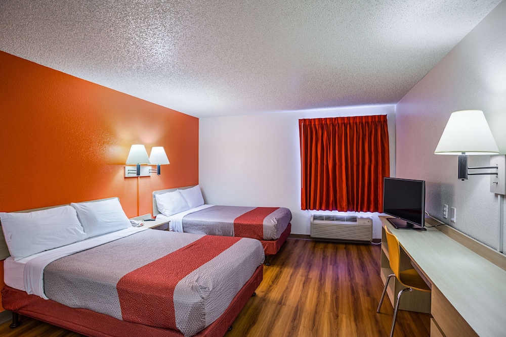 Motel6 Tucson, AZ - North 25/53