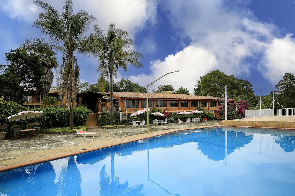 Hotel Pie de la Sierra 41/50