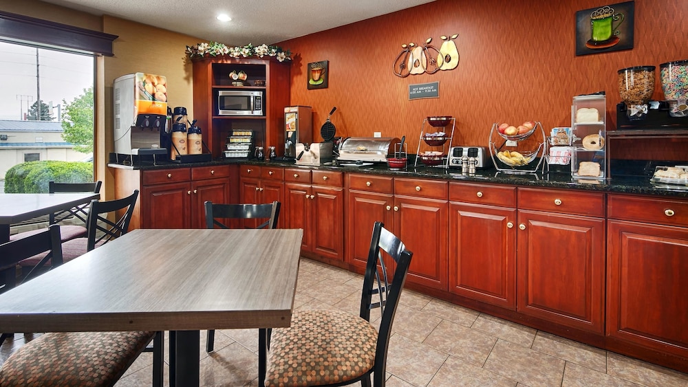 Surestay Plus Hotel By Best Western Jackson 16/25