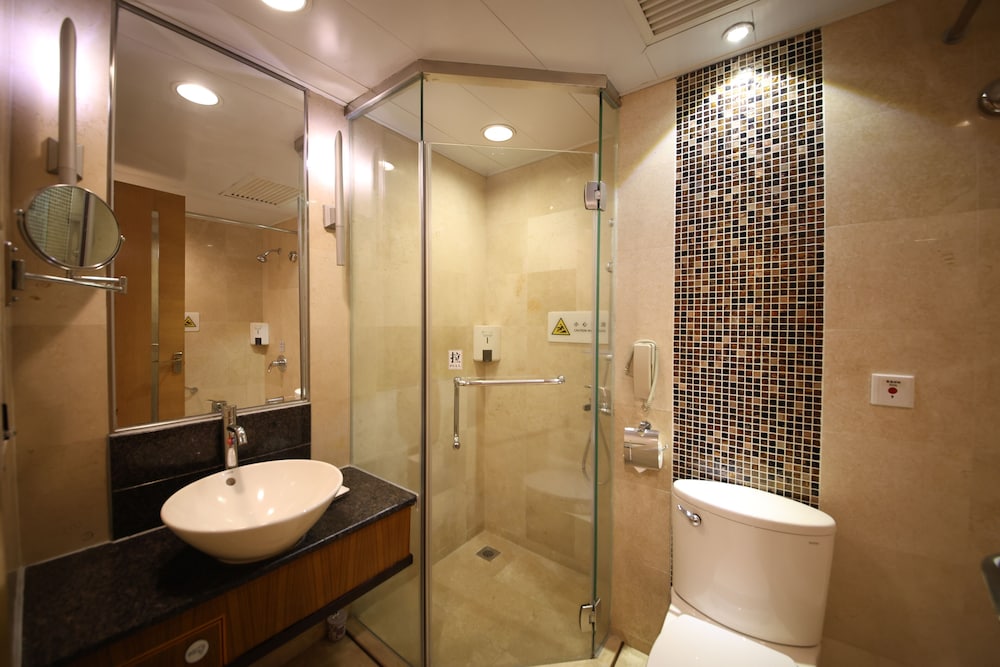 Liuhua Hotel Guangzhou 44/46