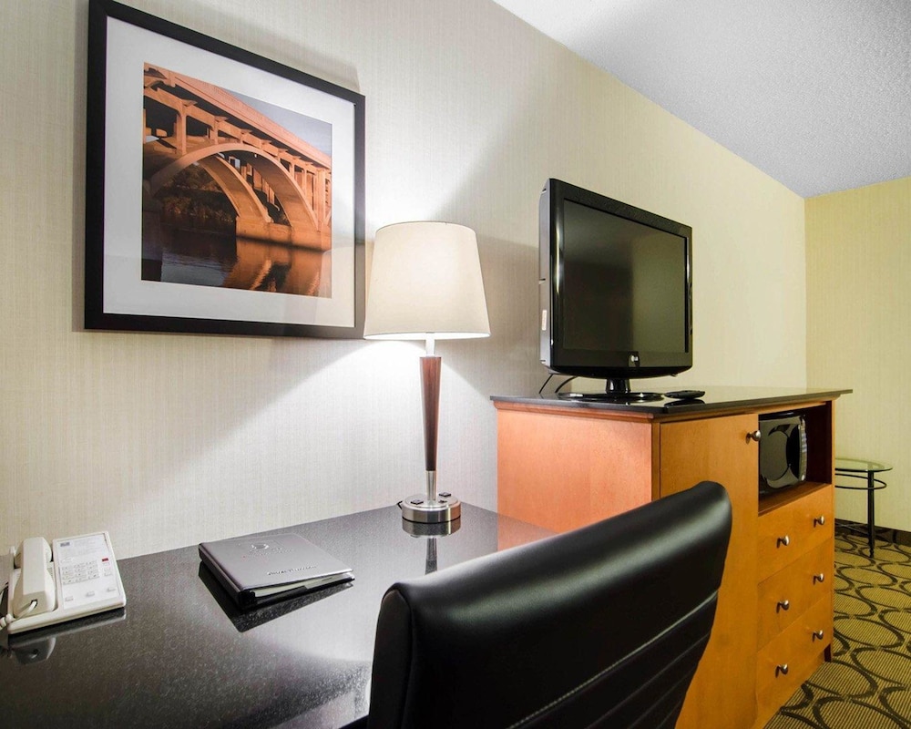 Comfort Inn Saskatoon Centre 30/32