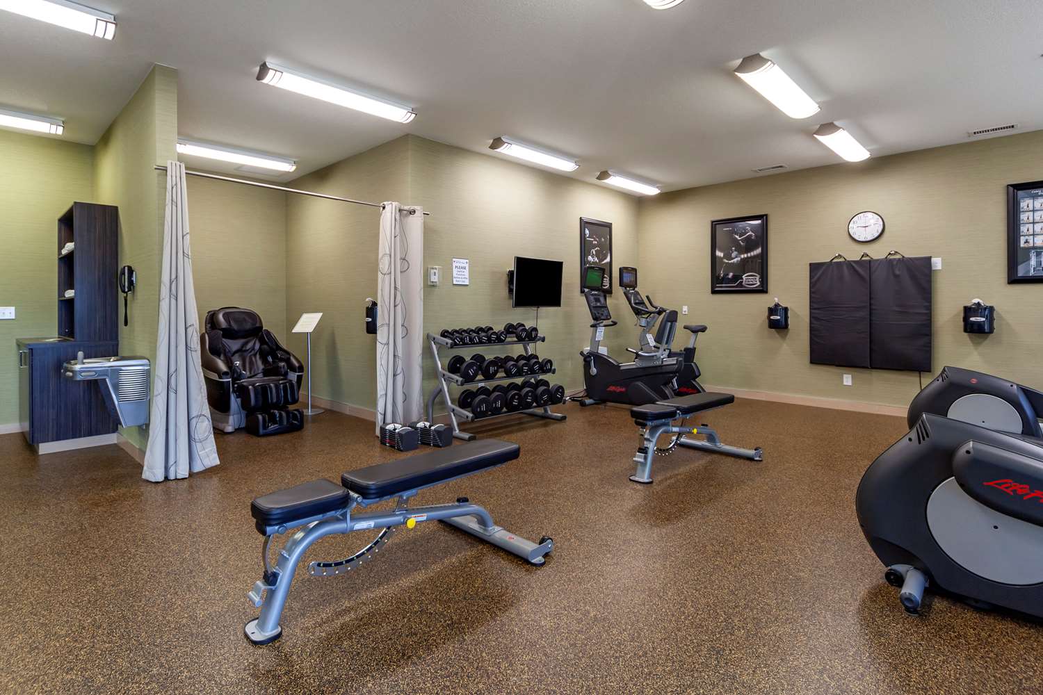 Best Western Plus Drayton Valley All Suites 26/41