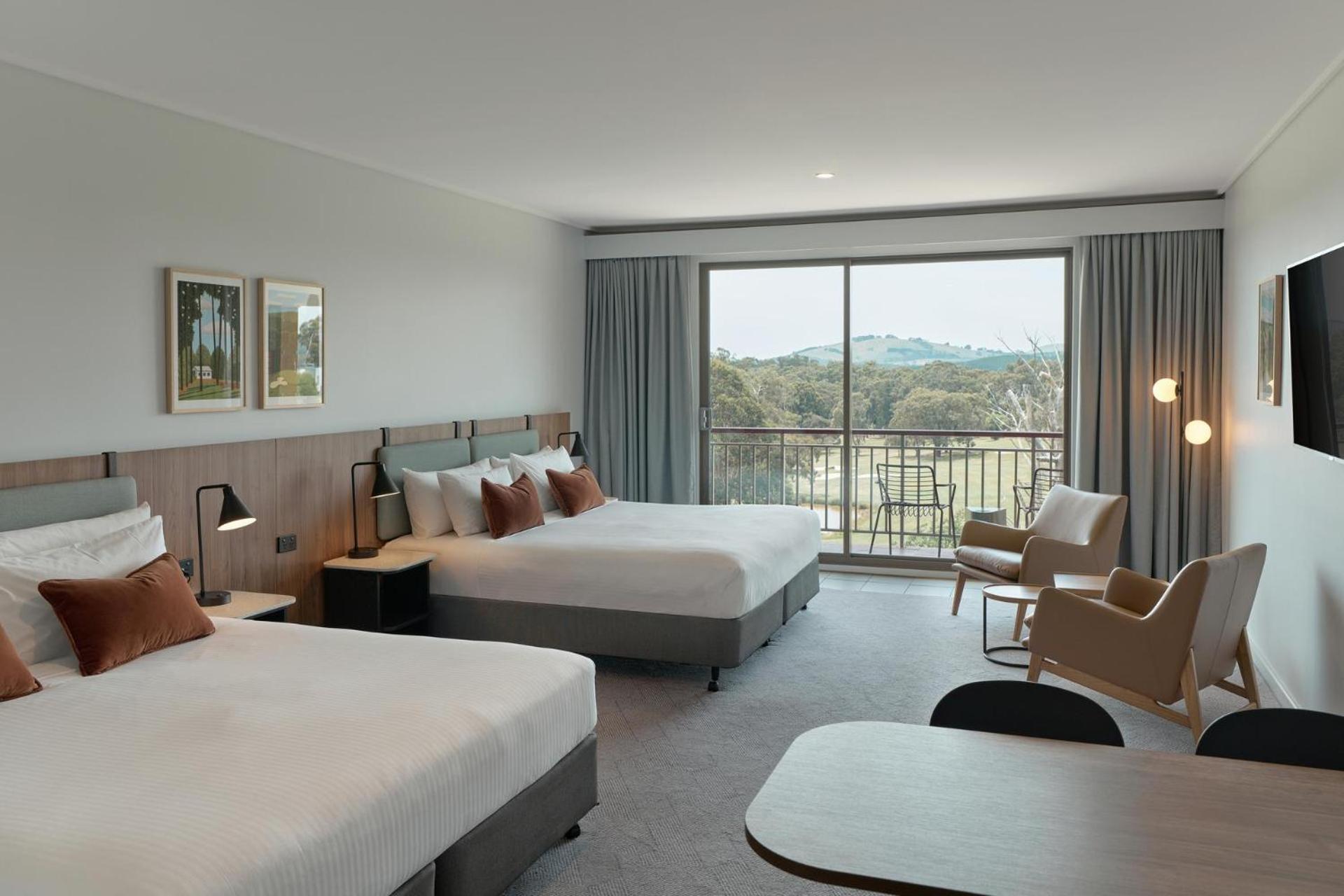 Fairway Room, King Bed