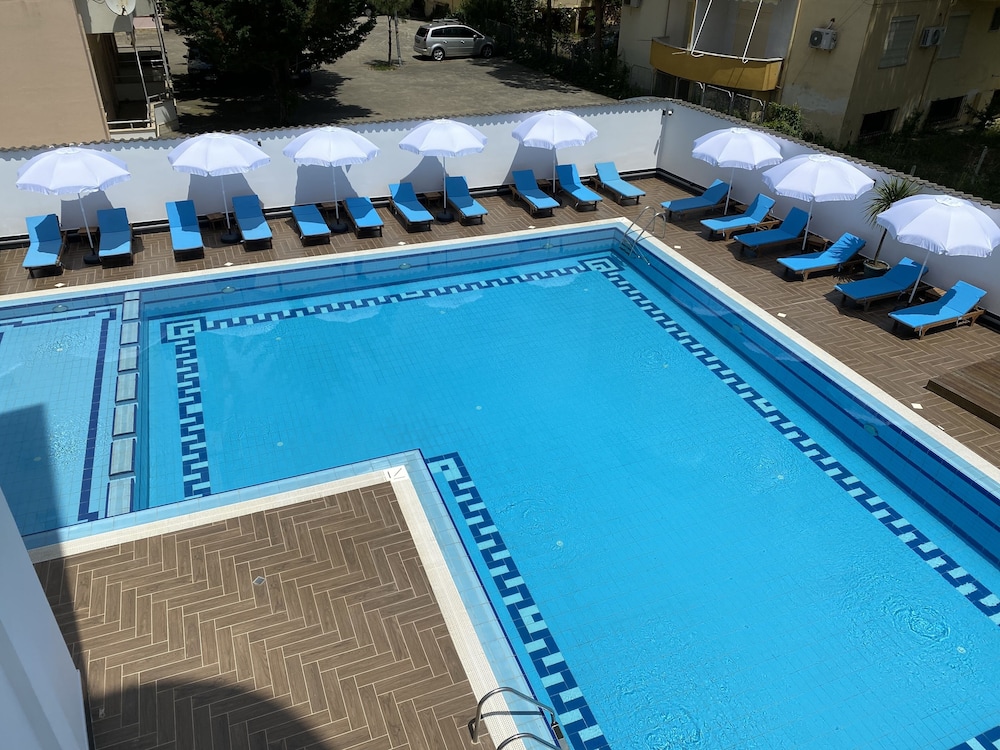 Atrium Deluxe Resort 46/62