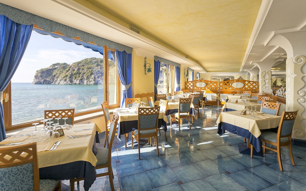 Hotel Tritone Resort And Spa 56/78