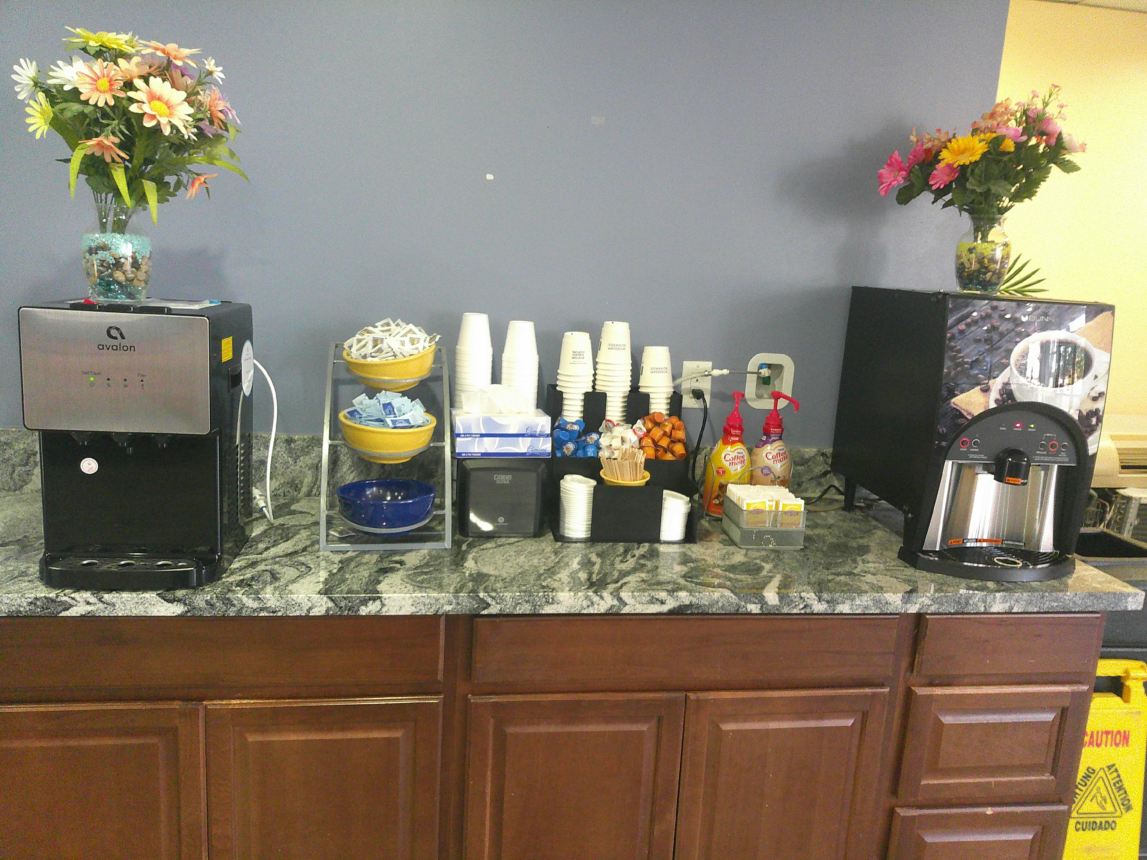 Days Inn By Wyndham Hampton Near Coliseum Convention Center 11/12