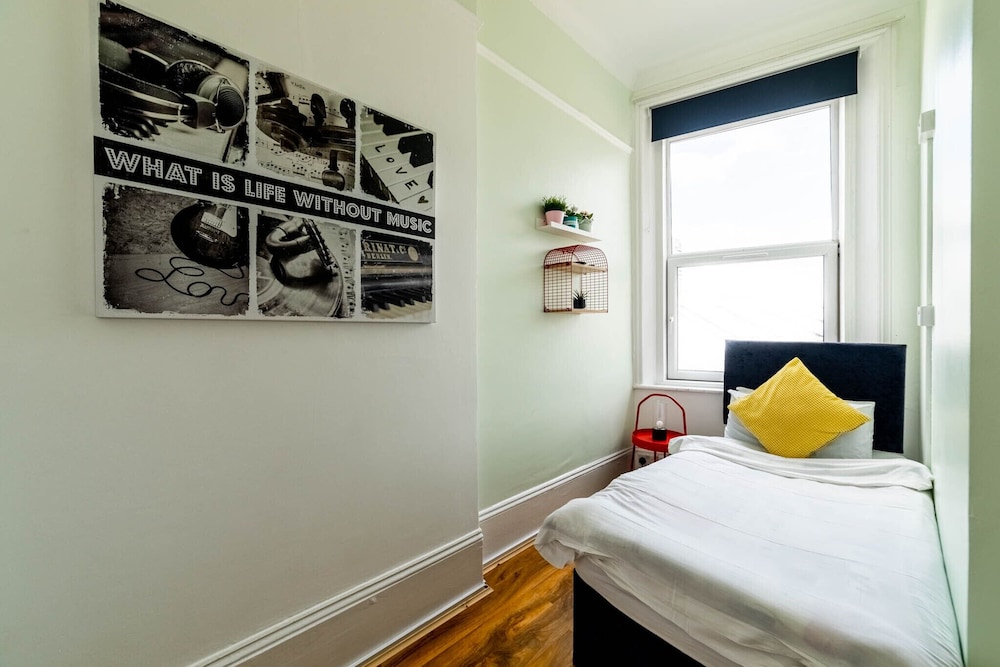 Book a Bed Hostels (ex. Venture Hostel) 27/64