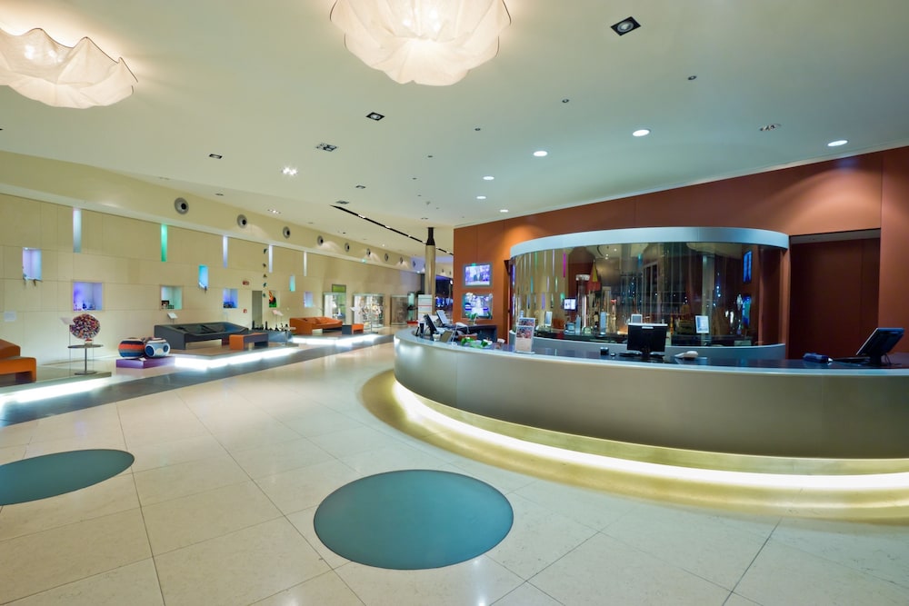 Lobby at Unahotels T Hotel Cagliari, CAGLIARI