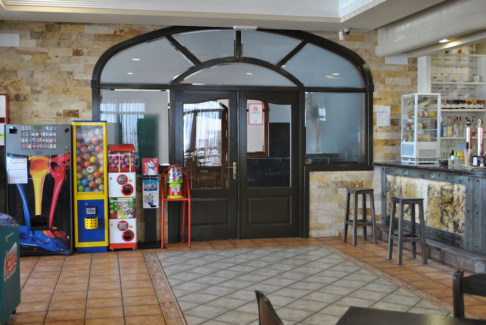 Hotel Restaurante Dama de Baza 50/55