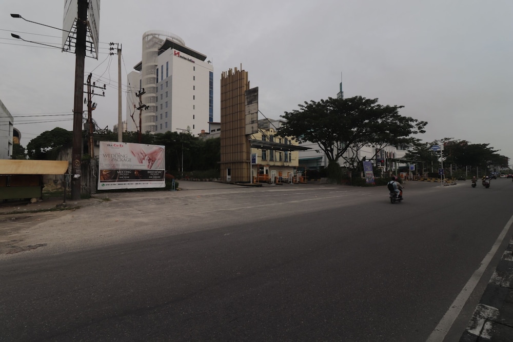 SWISS-BELINN SKA PEKANBARU 61/64