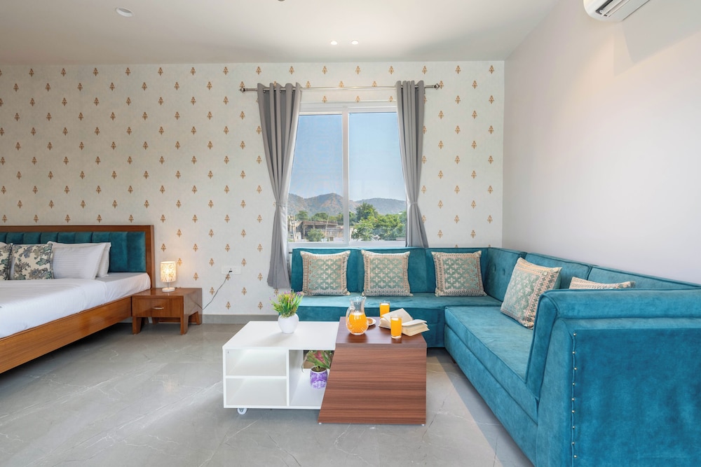 ELIVAAS Jamun Farm 2 BHK Villa with Pool 15/52