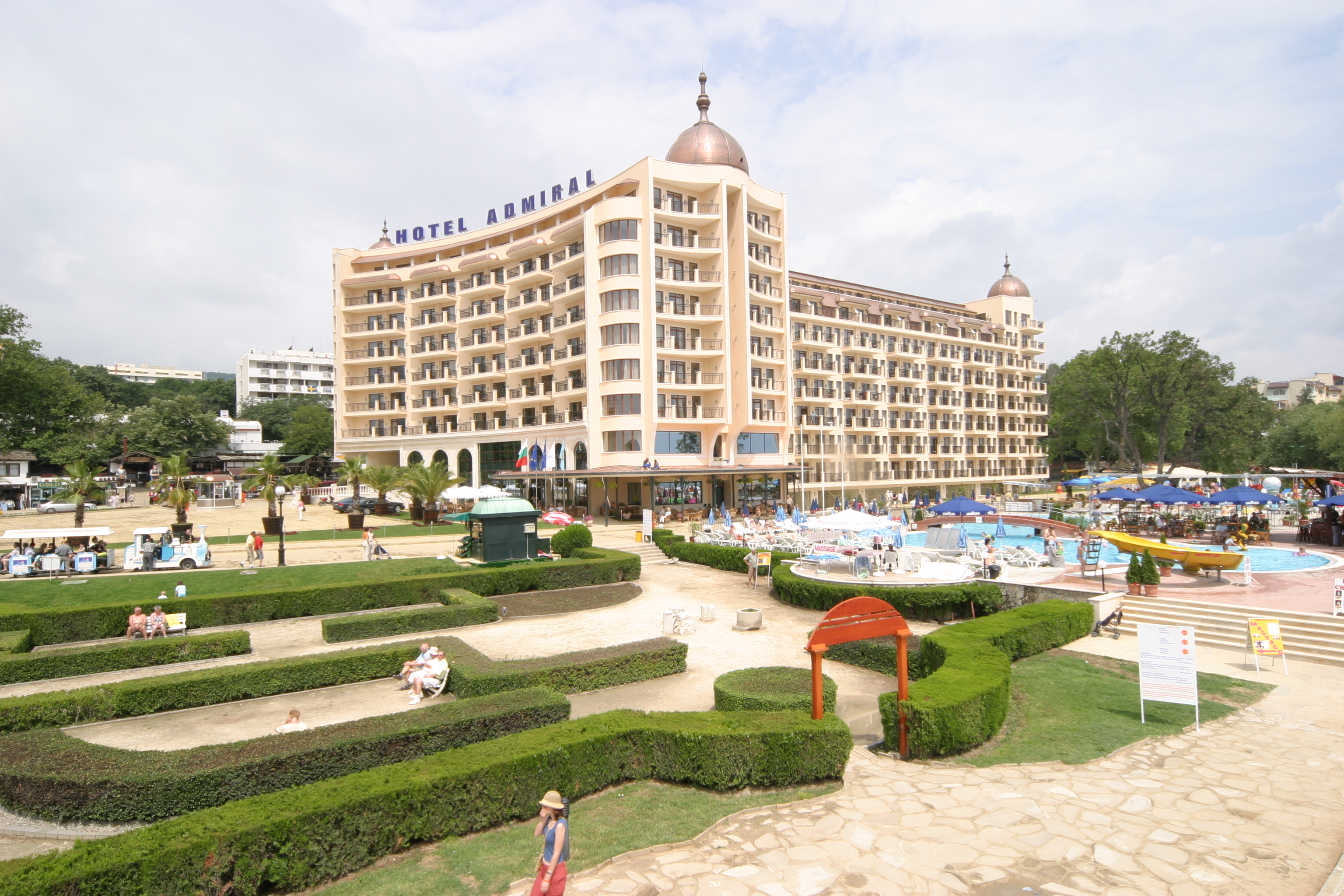 Admiral Hotel 32/36