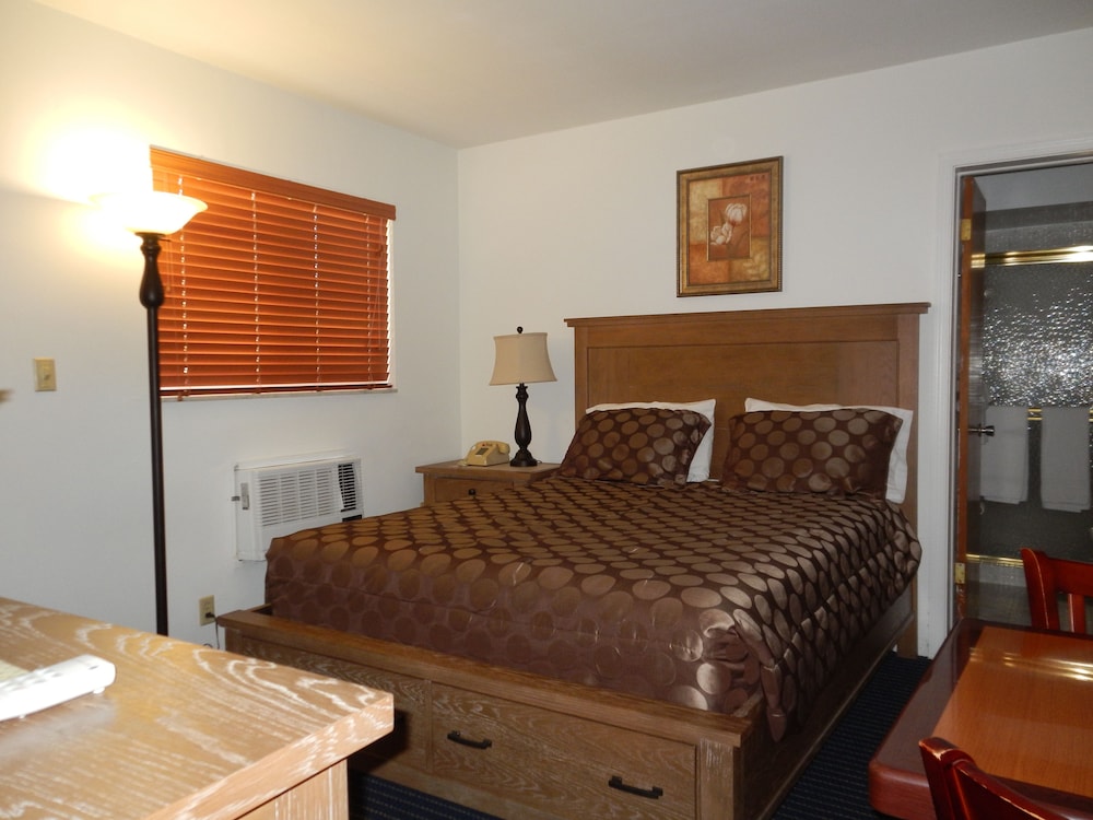 Shell Motel 36/73