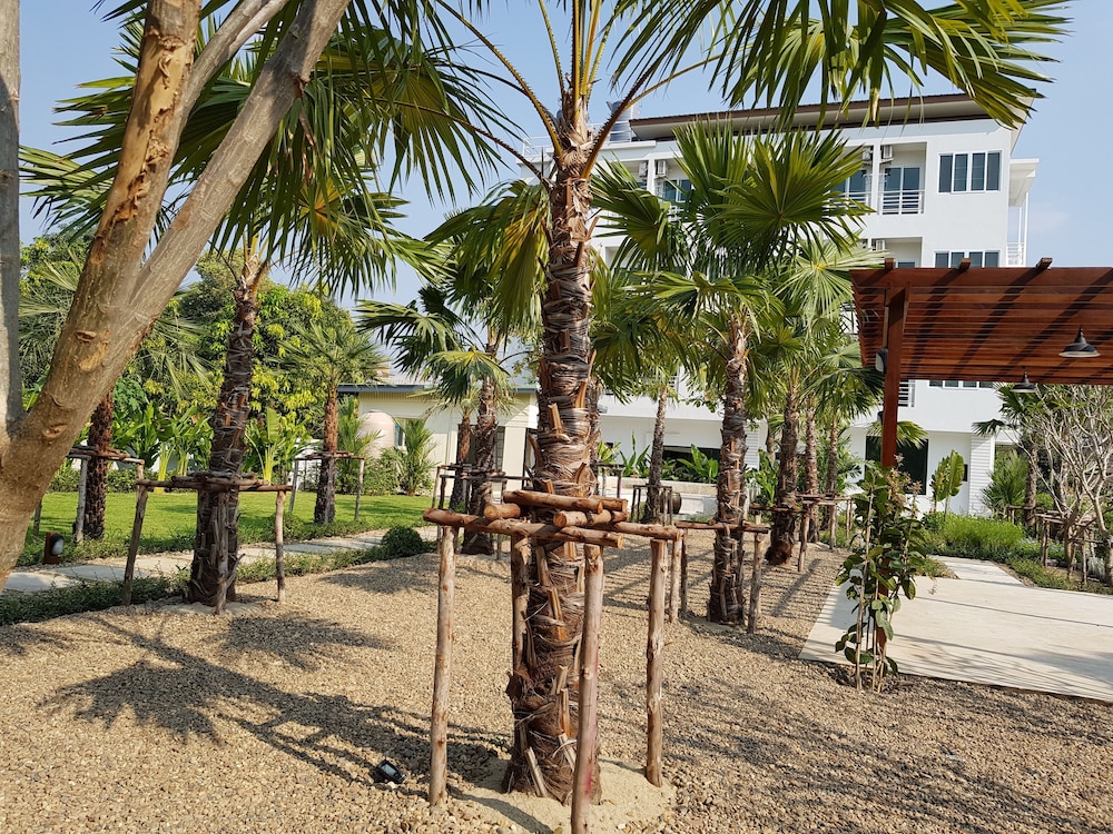 Chez Bure - Bure Homestay 67/76