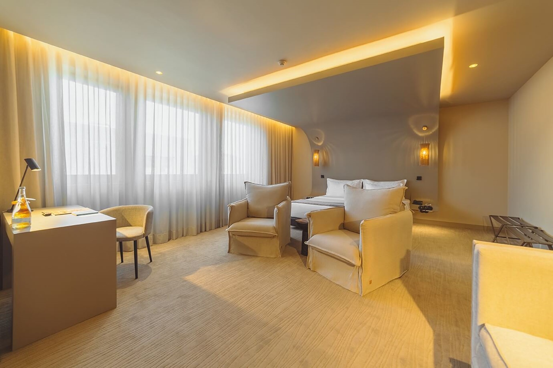 جناح كلاسيكي، PortoBay Teatro 4/4