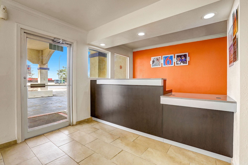 Motel6 Clovis, NM 10/69