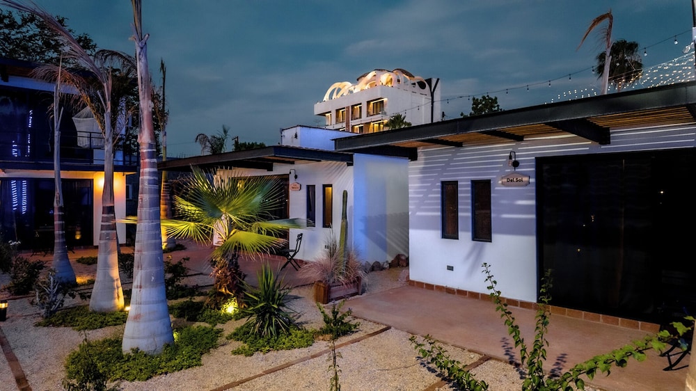 Inhouse Glamping 3/50