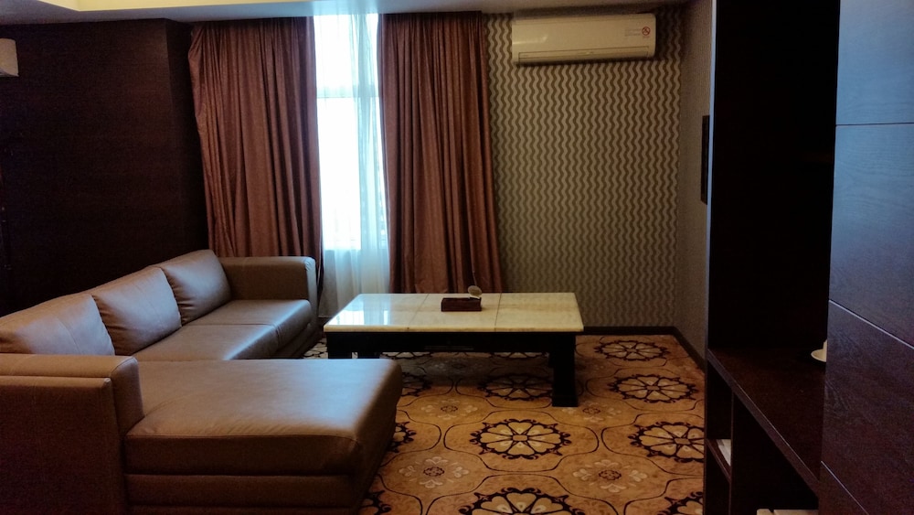 MB Hotel 35/47