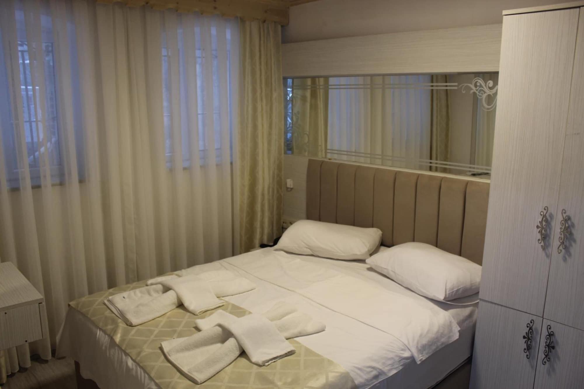 ECONOMY, DOUBLE BED