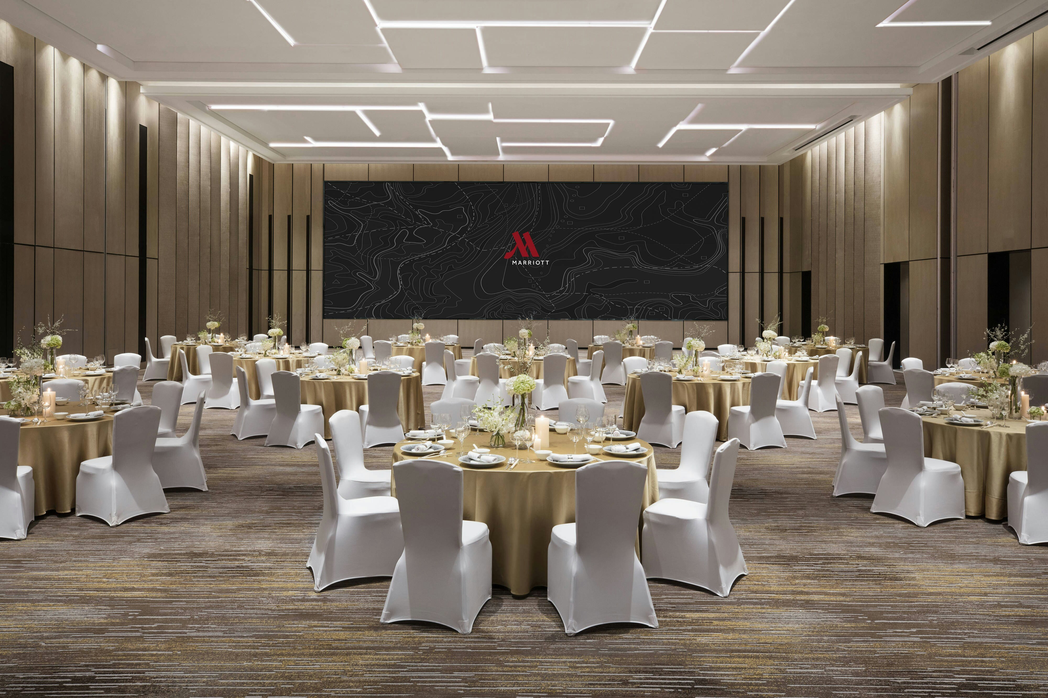 Shanghai Marriott Hotel Kangqiao 47/51