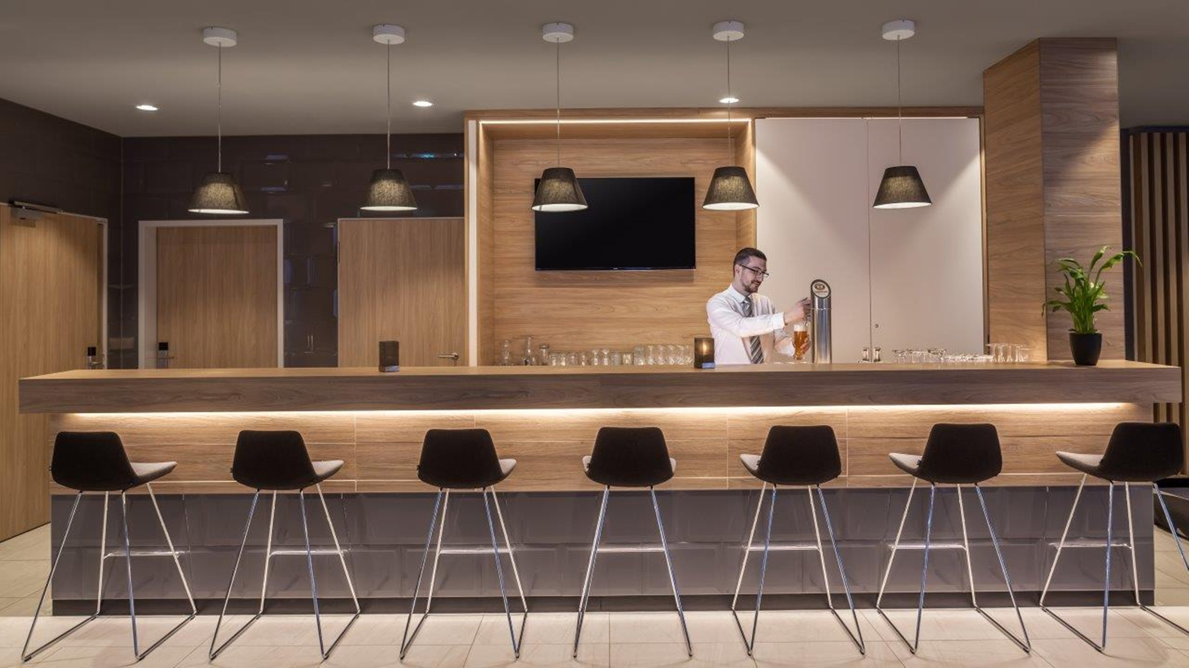 Holiday Inn Express Wuppertal Hauptbahnhof 11/58