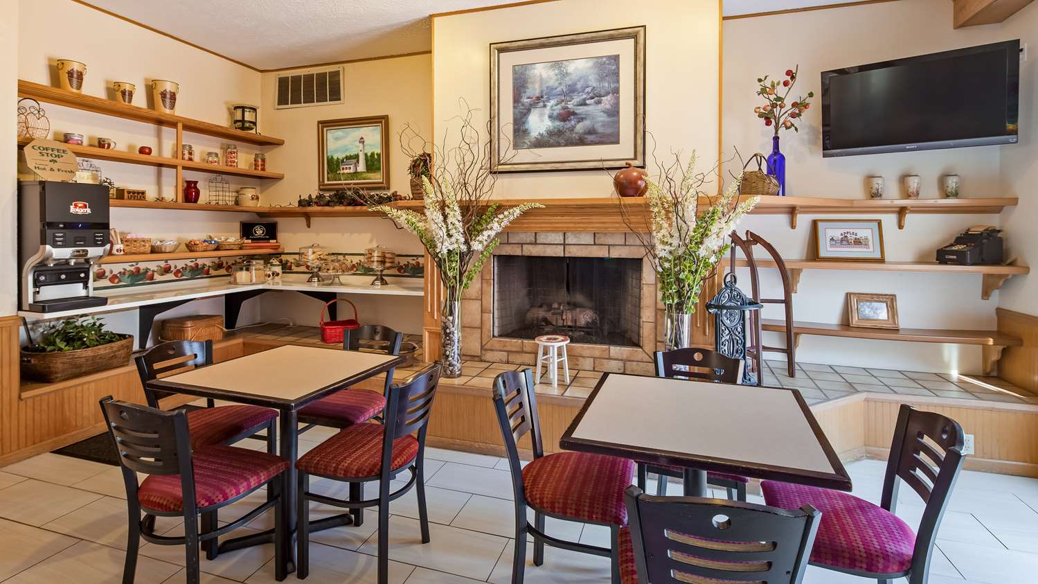 Apple Tree Inn, SureStay Collection by Best Western 7/13
