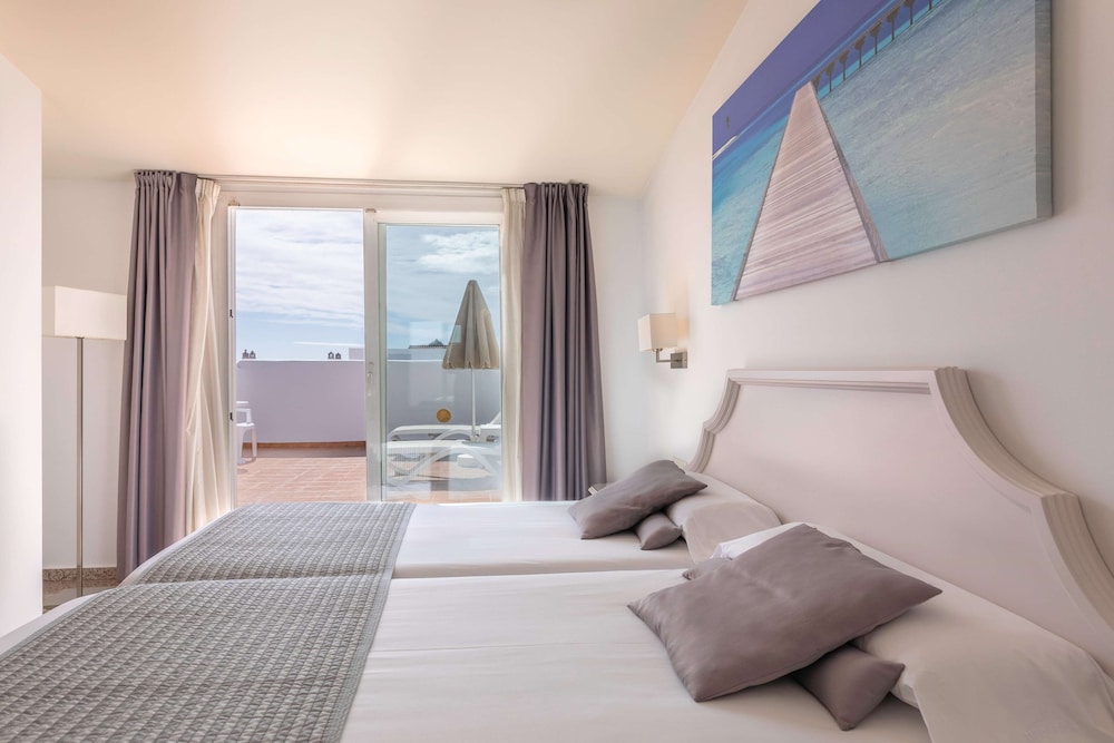 Hotel Mac Puerto Marina 12/49
