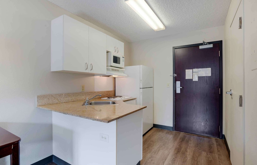 Extended Stay America Los Angeles -Torrance 7/42
