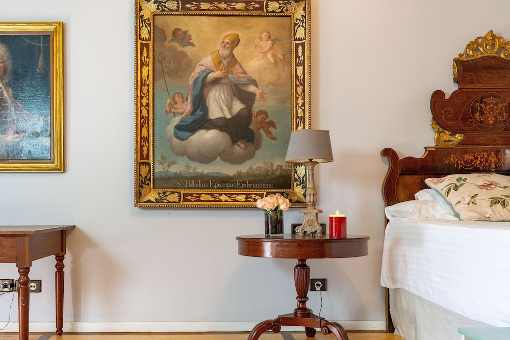 Hacienda De Abajo - Adults Only 7/50