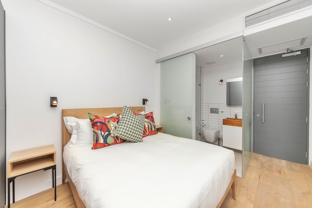 The Barracks 24/56