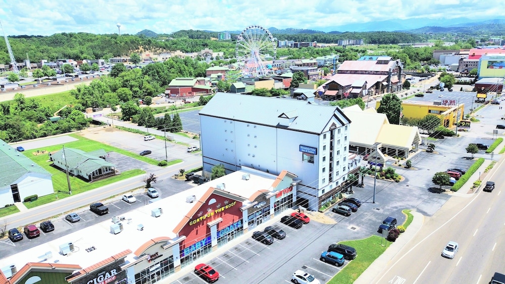 Mountain Vista Inn and Suites 8/57