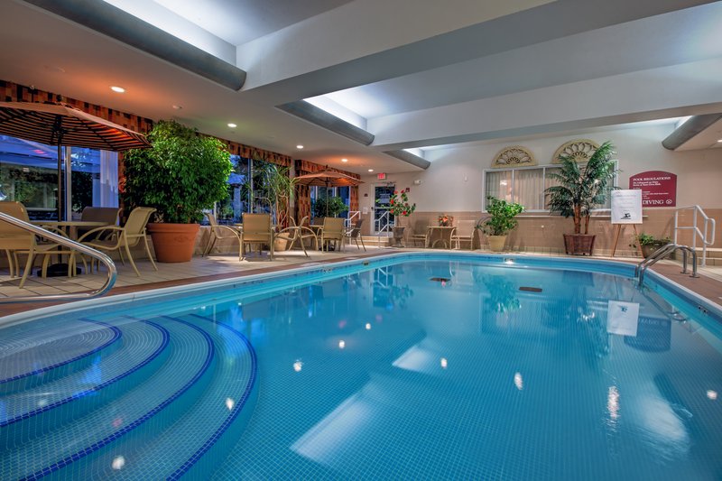 Holiday Inn Express Hotel Suites Youngstown N Warren Niles 38/79