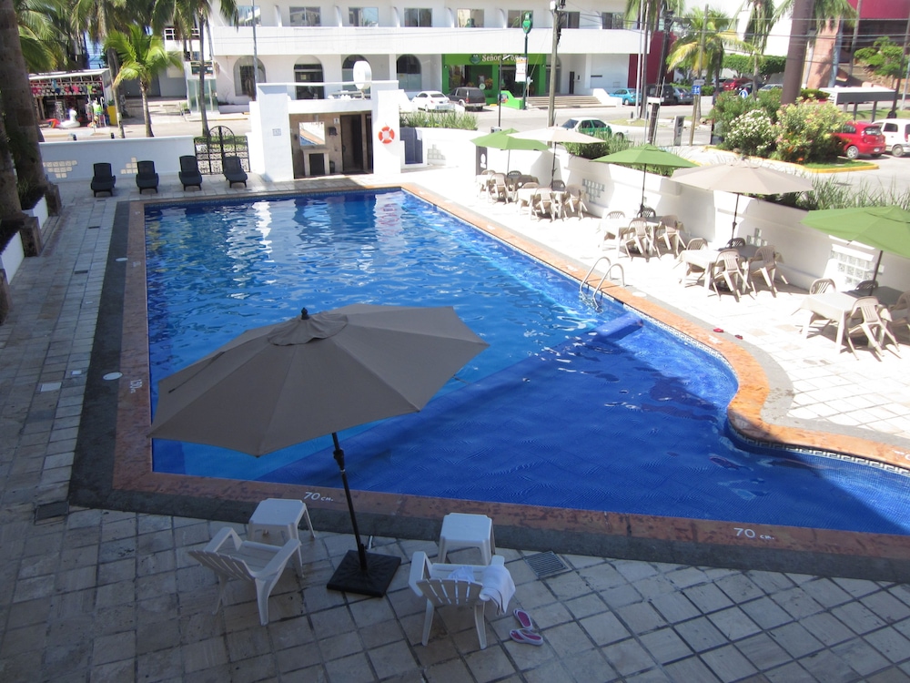 Hotel Solamar Inn 45/48