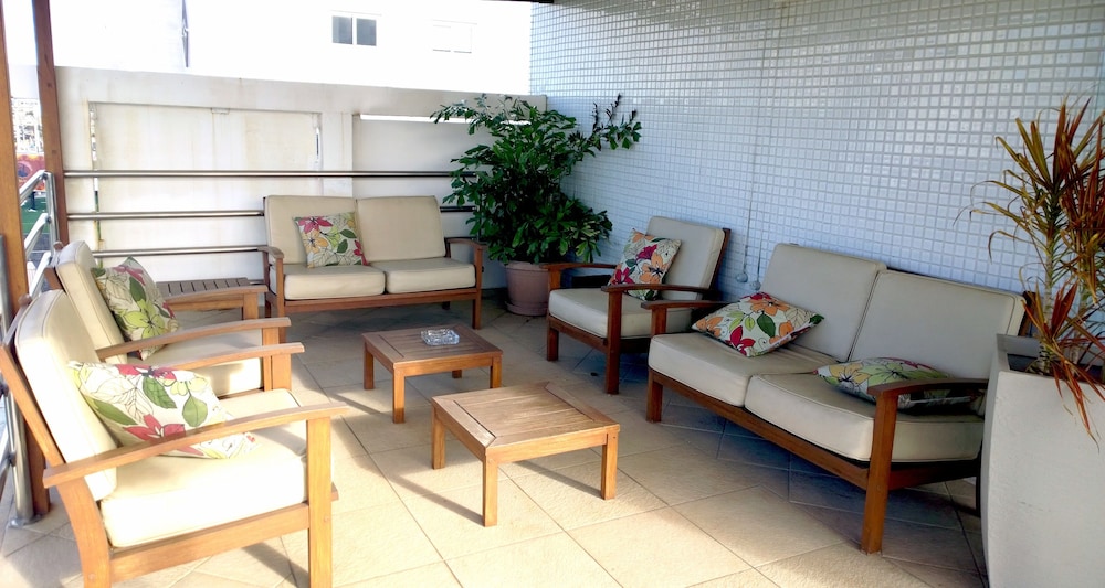 Malibu Plaza Hotel 44/74