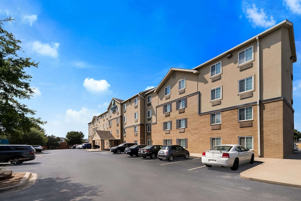 WoodSpring Suites Fort Worth Fossil Creek 49/58