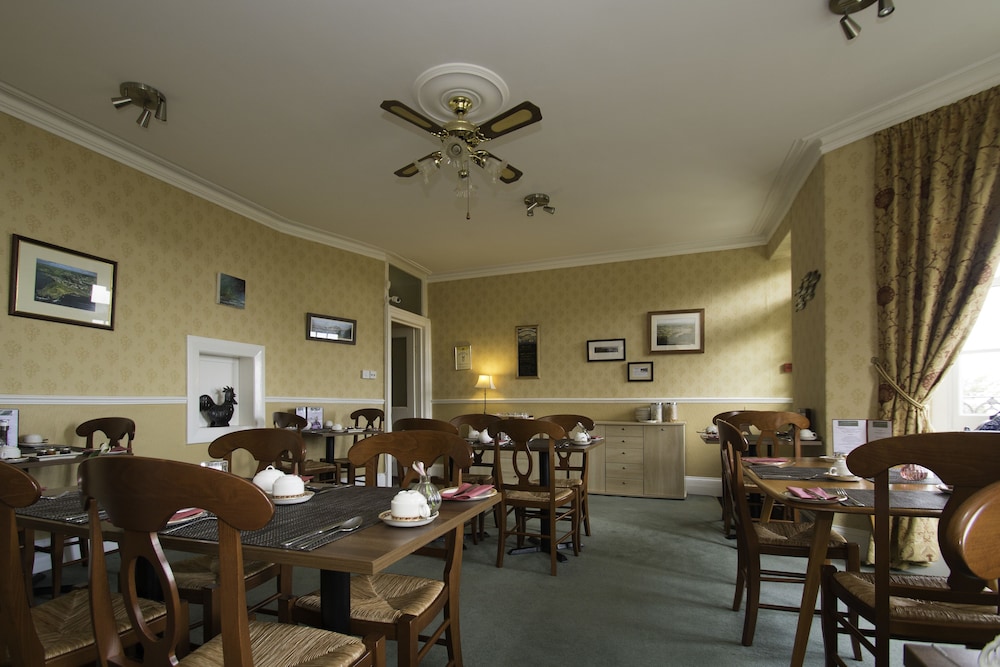 The Collingdale Guest House 35/50
