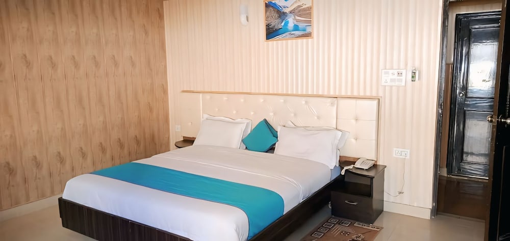 1 Bedroom, Deluxe, Double or Twin Bed