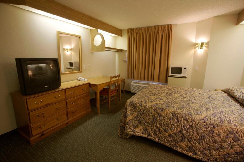 Americas Best Value Inn Addison Dallas 22/30