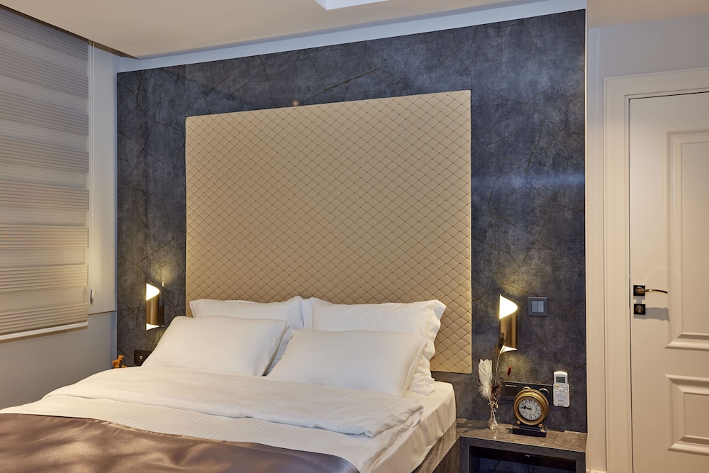The Bold Hotel 25/45